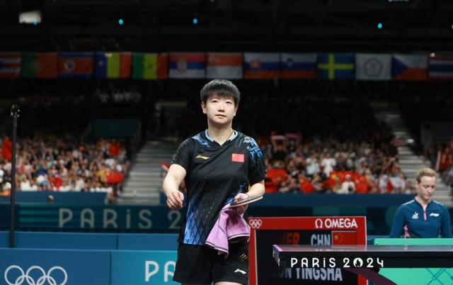 一局未丢晋级决赛，孙颖赛后为何拒绝庆祝，她眼中只有友情和冠军