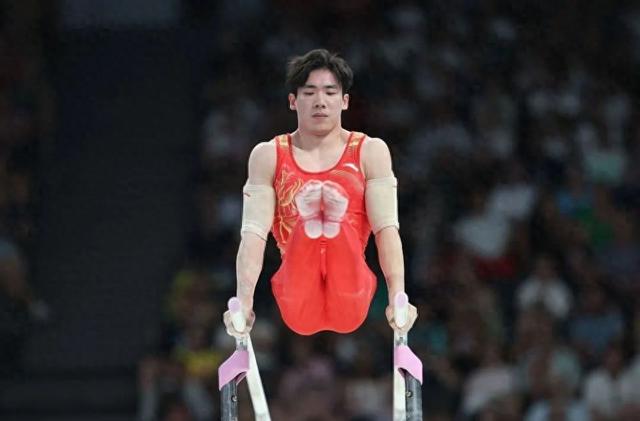 长沙伢子张博恒夺得体操男子个人全能银牌!赛后这一幕让大家心疼得想哭