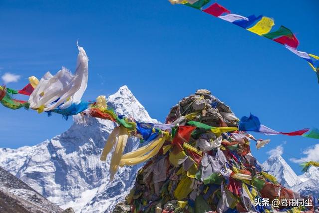 关于珠穆朗玛峰的30个有趣的事实，攀登珠峰的世界之最