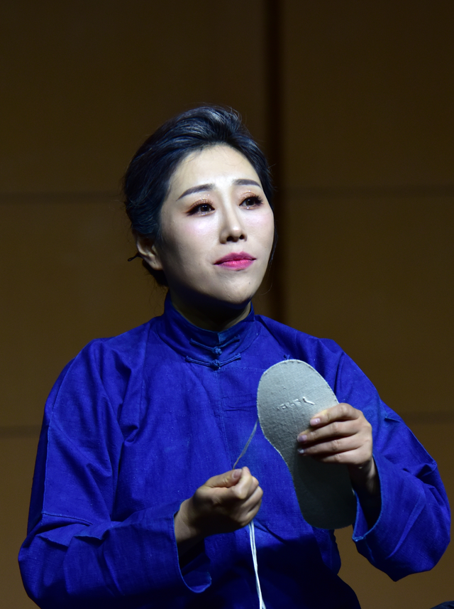 大型现代民族歌剧——《野火春风斗古城》