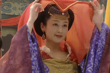 丫鬟相就别硬演公主了，让这6位女星告诉你，“金枝玉叶”是啥样