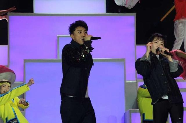 税子洺亮相大影节 燃唱《普通disco》嗨翻全场!