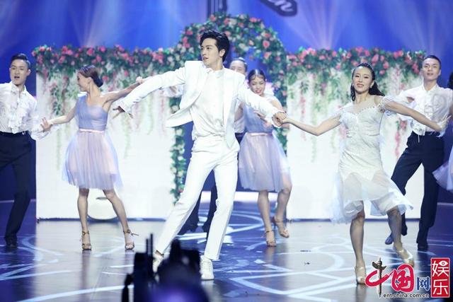 董洁夺冠 许魏洲带伤坚持《新舞林大会》圆满收官