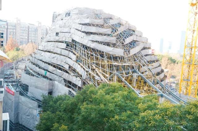 上海杂技团《欢乐马戏》迎新演出季正式开启