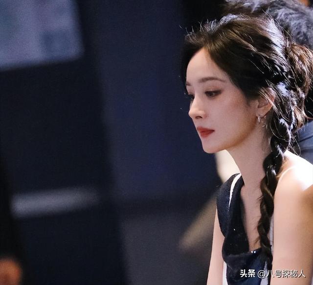 身价过百亿,坐拥北京一条街出门私人飞机,京圈内的富婆都有谁?