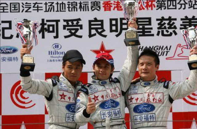 “大哥”柯受良去世18年后，刘德华、张学友照顾其妻儿怎样了？