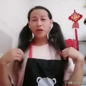 张曼玉现在的真实现状(宁远网红“张曼玉”去世熬夜直播致脑梗，穿裙子打耳钉装成女性)