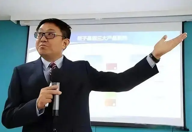 核酸大王张核子,被曝核酸造假,半年敛财4.5亿,今下场大快人心