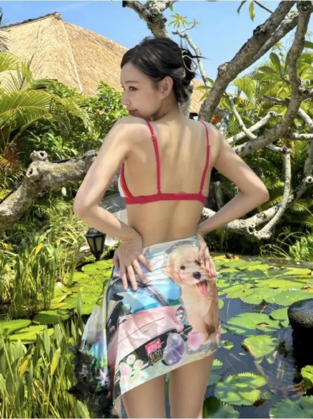 程潇，泳装写真，身材火辣