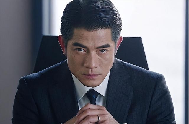 “风水轮流转”，细扒香港“四大天王”现状，才发现黎明有多清醒