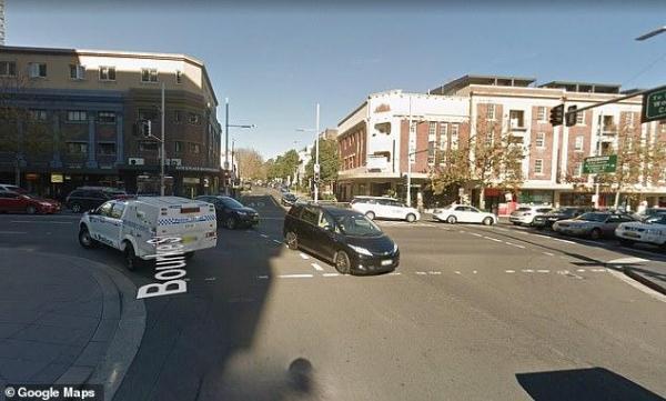 澳男子无故被警方强迫在街道脱光衣服暴露生殖器上诉，获赔50万