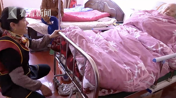 将心比心！保姆妈妈患病 雇主成全孝心：接来一起照顾吧