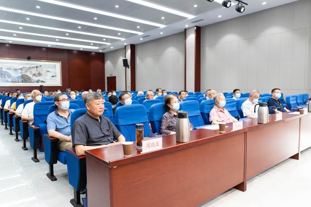 山东省文化和旅游厅机关离退休干部第一次党员大会胜利召开