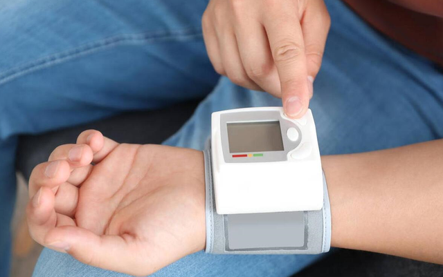 沙库巴曲缬沙坦，能不能掰开吃？用药时要注意哪些小细节