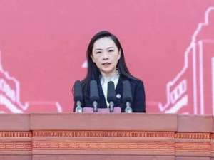 高雁(高雁任武汉音乐学院院长)