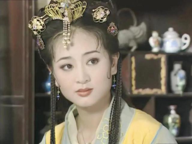 丫鬟相就别硬演公主了，让这6位女星告诉你，“金枝玉叶”是啥样