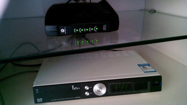 看片儿神器！人人影视二代路由器上线