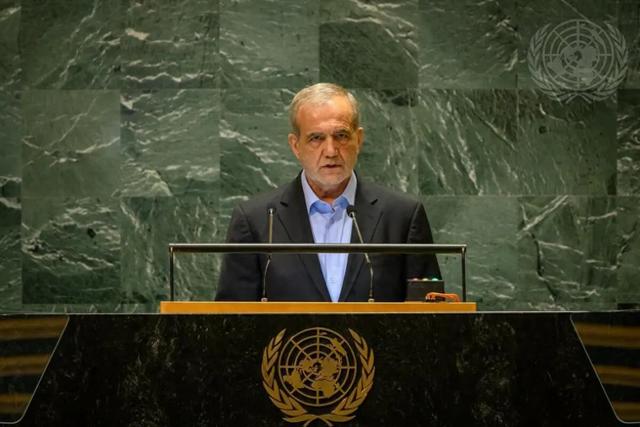 以军千里奔袭，胡塞被一锅端，伊朗又背后一刀，抵抗之弧名存实亡