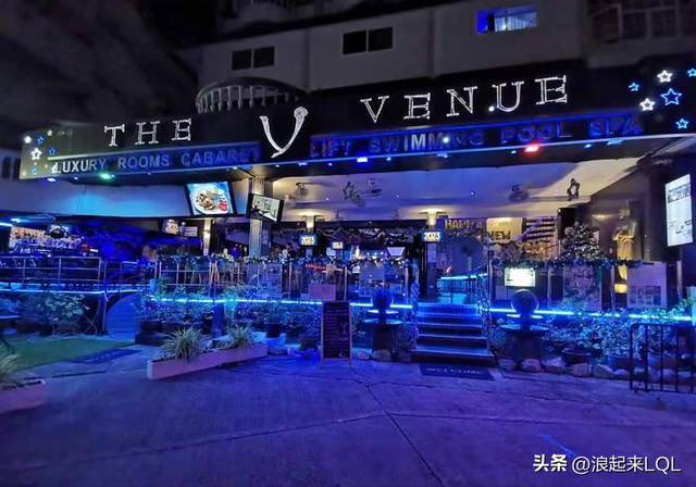 攻略｜芭提雅中天海滩男孩街，人妖歌舞秀，欧美风酒吧打卡