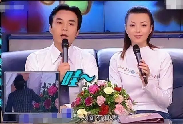 汪涵和仇晓坐一起不敢对视，马可看yoyo眼神拉丝，肢体细节不骗人