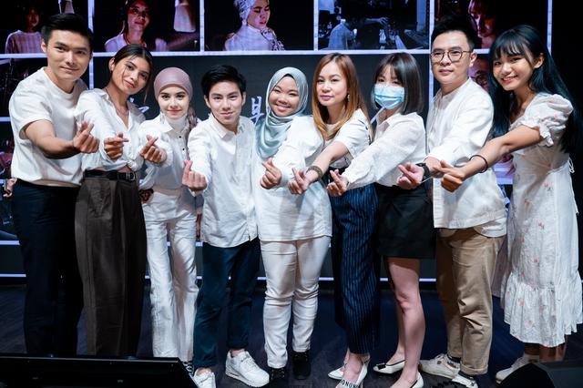 她曾一曲惊艳国人，今携手同胞为中国战“疫”献声