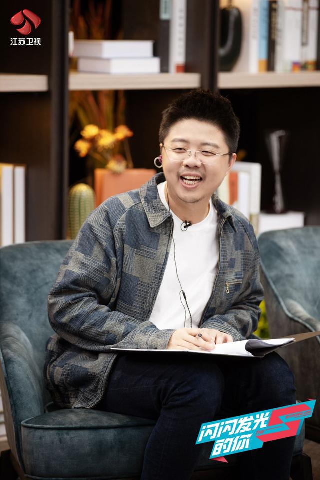 站在更高处闪耀！硬糖少女303陈卓璇《闪闪发光的你》围观金融行业