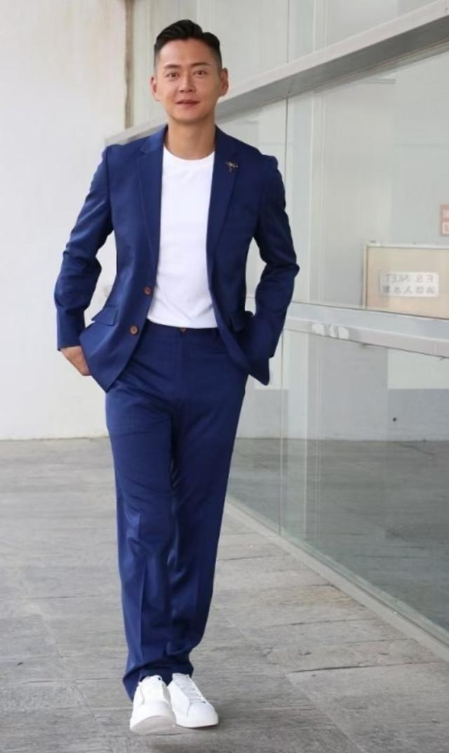 可喜可贺！TVB男星张振朗首夺视帝，开心直呼：觉得人生圆满了