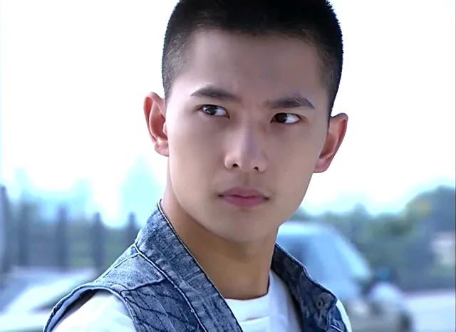 模糊性别界限：当代毛寸女生现象的社会报告