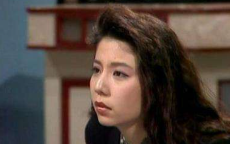 1993年黄家驹去世,在灵堂上痛哭的前女友林楚麒,为何遭到驱赶?