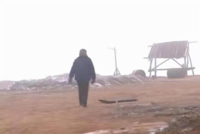 真实的《温州一家人》：丈夫累死儿子溺亡后，一家三口地下相聚