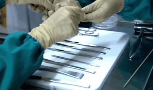 吃饭的时候千万别刷！推荐十部精彩刺激的重口法医剧