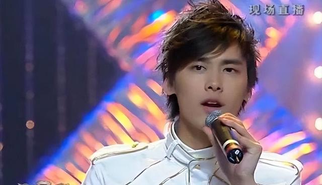 官方通报来了！李易峰多次嫖娼已被拘留，他已对违法事实供认不讳