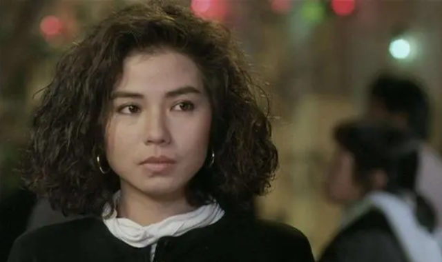 1993年黄家驹去世,在灵堂上痛哭的前女友林楚麒,为何遭到驱赶?