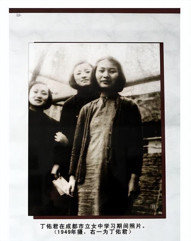 1950年,一女战士惨遭敌人酷刑后被轮番羞辱,尸体被扔在荒野喂狗