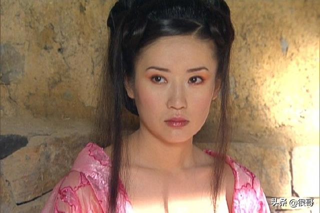 《三十而已》中的太太圈成员都有谁？她们的扮演者也不简单