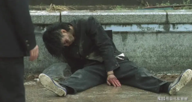 “霸王花”胡慧中:黑帮老大为她金盆洗手,现任老公入狱不离不弃