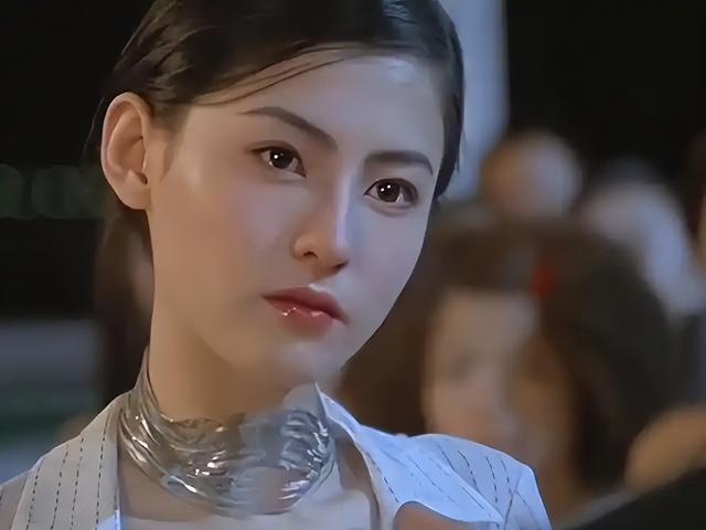 恩将仇报?撒谎成性?毁了张柏芝的,在“艳照门”之前早有预兆