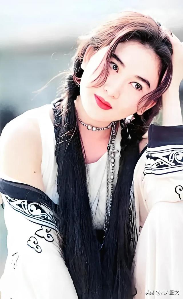 温碧霞∶年轻漂亮VS成熟韵味，当年我们追过的“妖精”女神