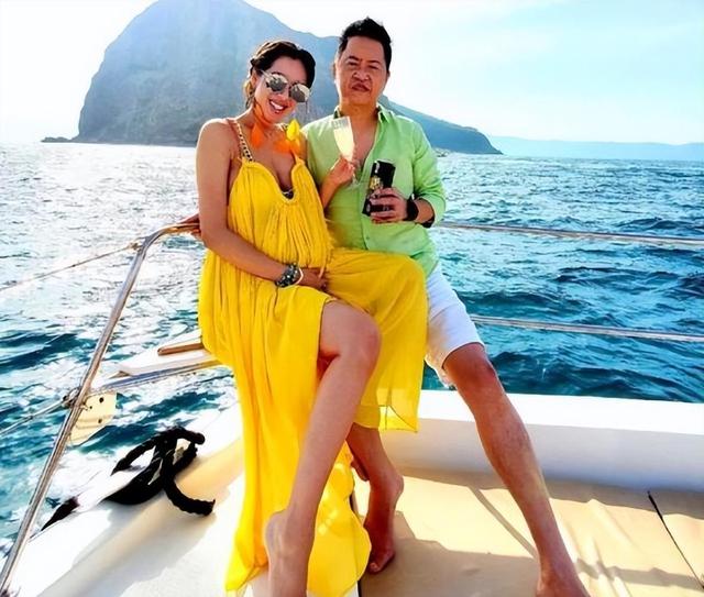 台湾艺人刘伊心:靠着“作”出圈,却把握热度达到自己人生目标