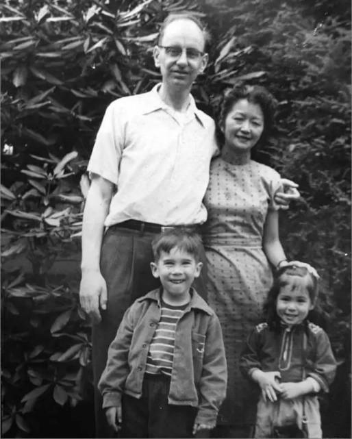 合肥张家四姐妹：一个比一个嫁得好，都活过90岁，小妹高寿101岁