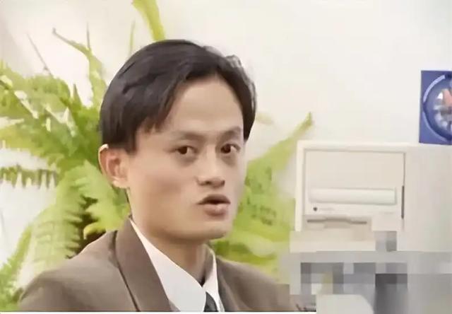 马云近况曝光，现身纽约未带保镖，身影落寞无人识现状让人唏嘘