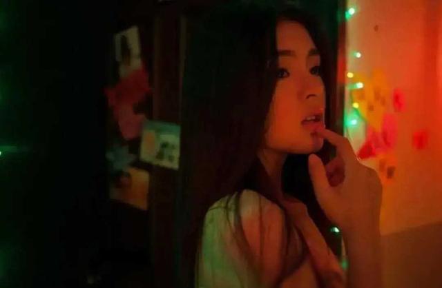 经典香港大尺度“三级片”《花街柳巷》，内容引起深思。值得一看