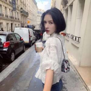 女友视角(张予曦女友视角照，完全就是女朋友的模样)