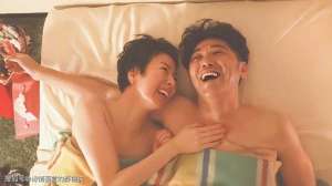 日本十九禁电影(日本19禁电影《黄昏时分的朋友》：情欲交织下的心灵探索之旅)