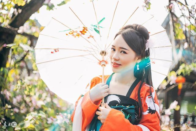 小说:重生,嫡女进宫赴宴,遇到前世仇人,她表面平静,恨炸了肺