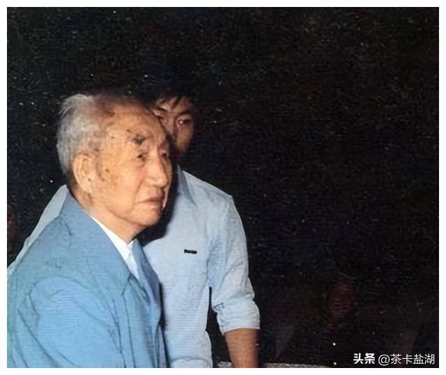 他多次刁难徐帅，被称为整人专家，遭撤职后求助韩先楚，结果如何