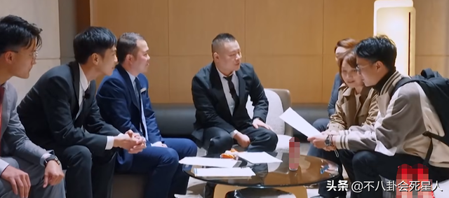 偷奸耍滑，怕苦嫌累，明星少爷们“下凡”体验生活，就是一场假局