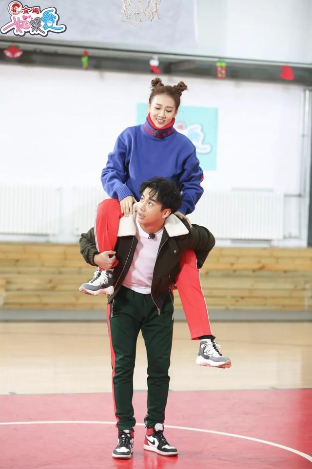 刘宪华陈都灵甜蜜空中奇缘，李茂遭遇乒乓球生涯滑铁卢