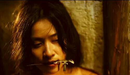 刘嘉玲当时有多美？风情万种一双大眼睛，难怪梁朝伟没逃过美人关