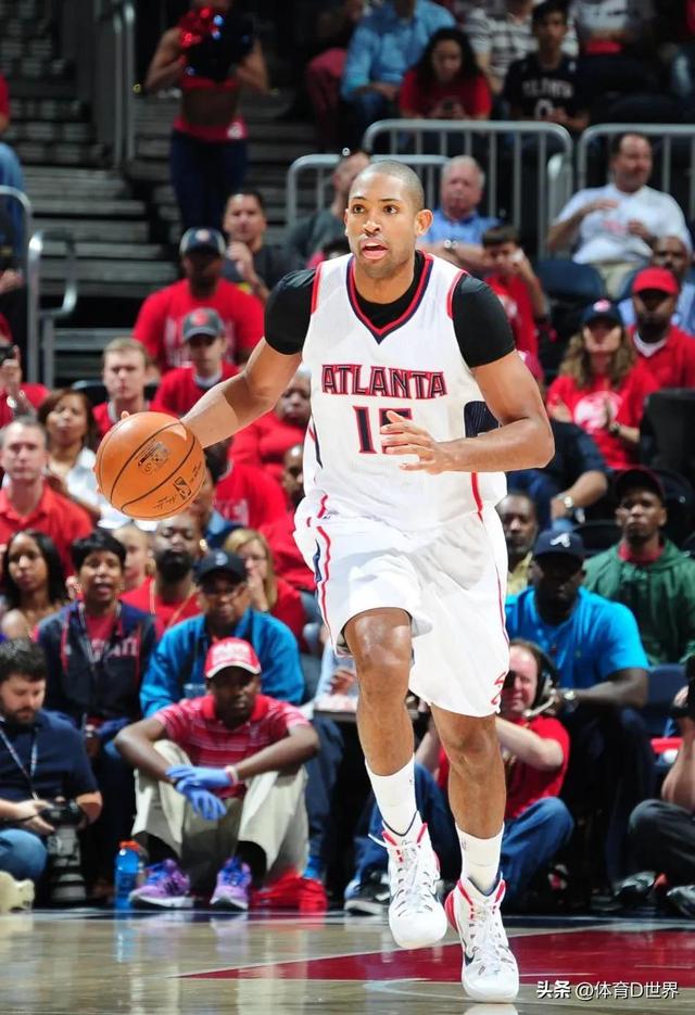 易建联是2007年选秀第6顺位，他前面的5人是谁，都取得了什么成就